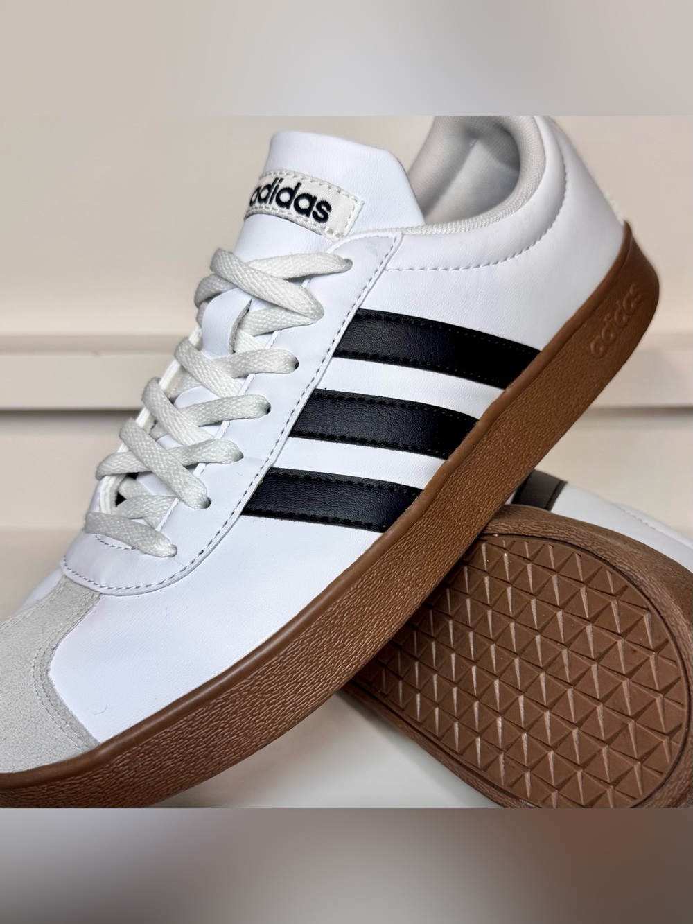 Adidas VL Court Base Womens 7.5 White Black Gum ID3714